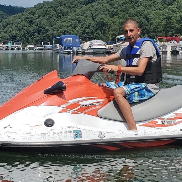 Meet your Posher, Wade - Picture 2 of 2